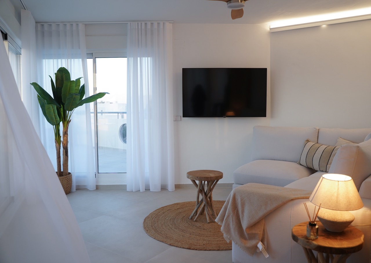 Ship House: timeless Mediterranean interior design with sea views