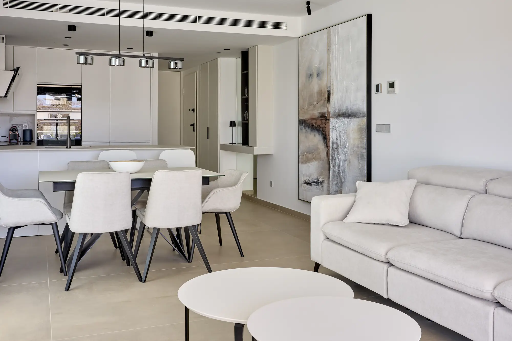 Latitud: proyecto de interiorismo de vivienda por Talma Studio – imagen 1